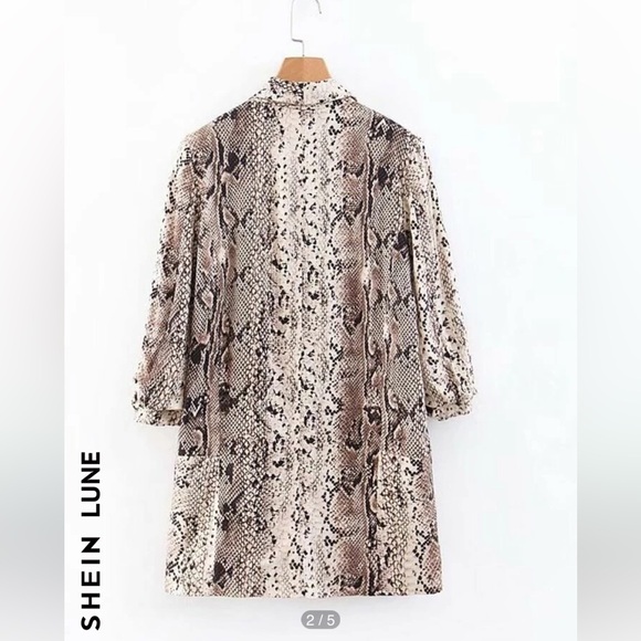 SHEIN | Snakeskin print open blazer - Picture 2 of 11